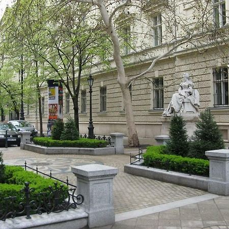 Romantic Hideaway Centertown Budapest Bagian luar foto