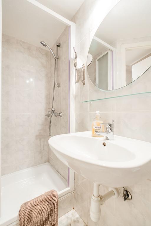 Romantic Hideaway Centertown Budapest Bagian luar foto